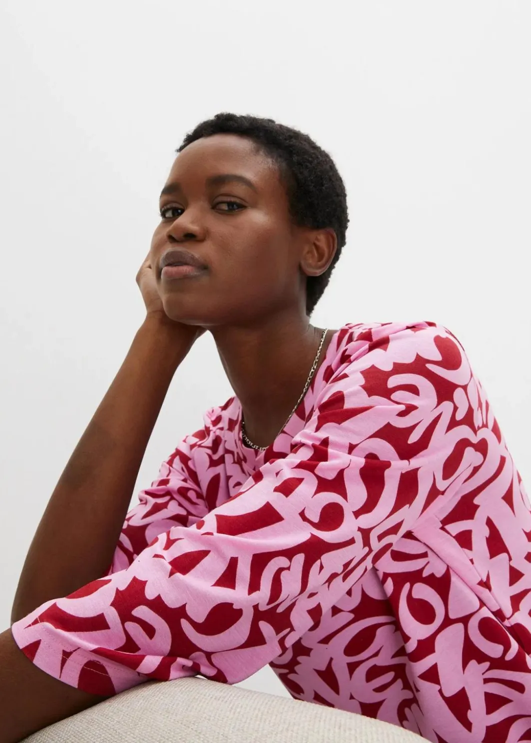 Online Shirt mit Rundhals-Ausschnitt, ¾-Arm Damen Shirts & Tops|Nachhaltigere Materialien