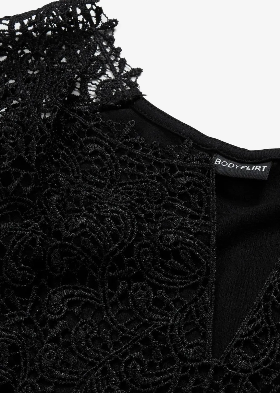 Damen bonprix Nachhaltigere Materialien|Shirts & Tops|Shirt mit Spitze