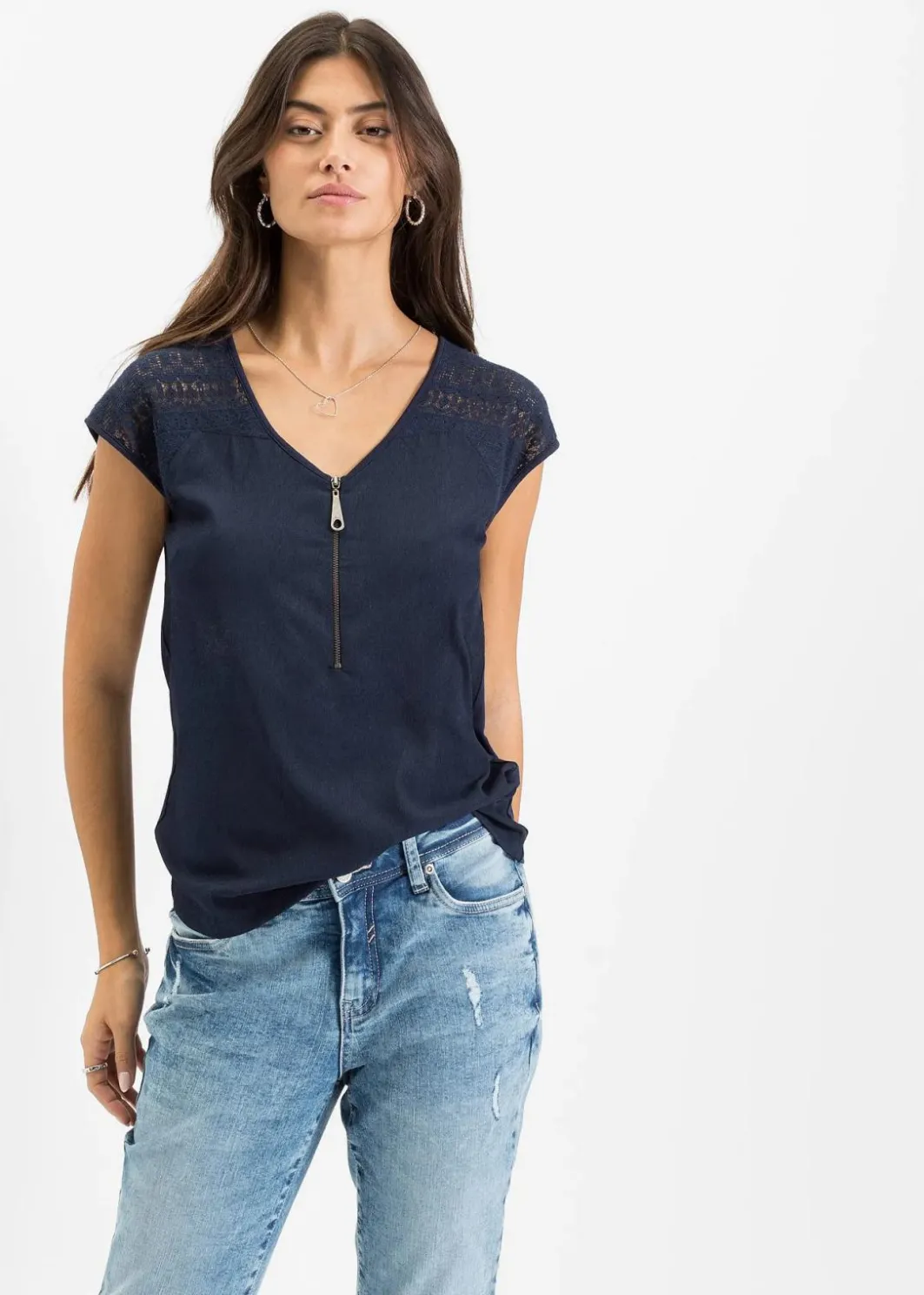 Damen bonprix Shirts & Tops|Nachhaltigere Materialien|Shirt mit Spitzeneinsatz