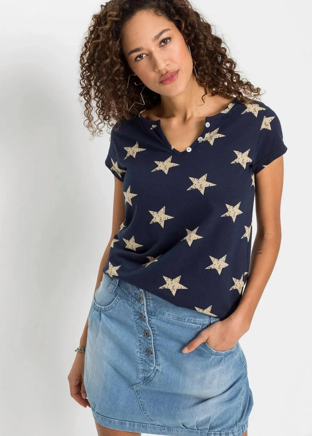 Damen bonprix Nachhaltigere Materialien|Shirts & Tops|Shirt mit Sternen