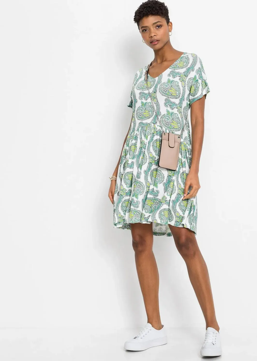 New Shirtkleid aus fließendem Viskose-Elasthan-Mix Damen Nachhaltigere Materialien|Kleider