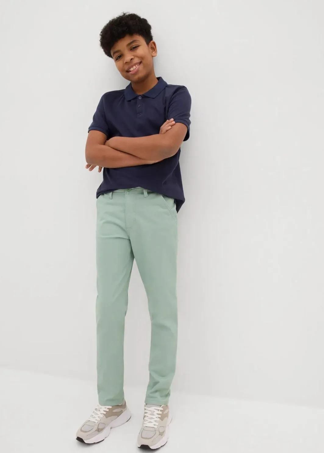 Kinder bonprix Jungen 9-16 Jahre·Hosen|Slim Fit Stretch-Chinohose mit verstellbarem Bund, Straight