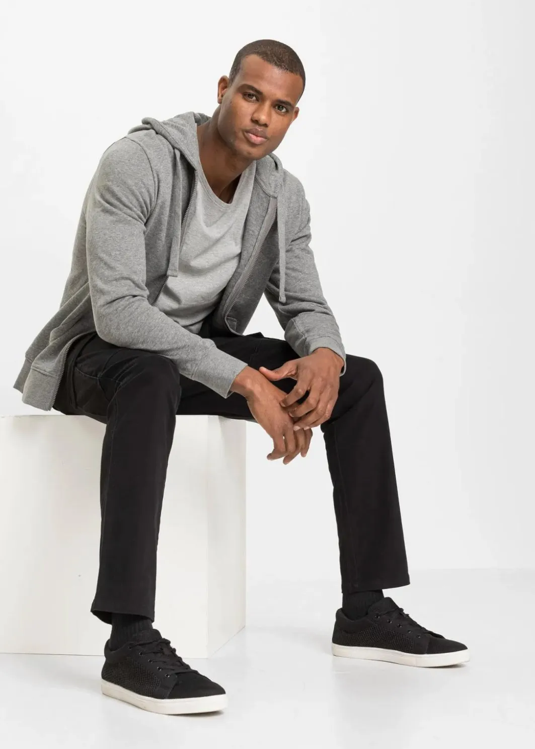 Herren bonprix Hosen|Slim Fit Stretch-Hose mit Cargotaschen, Straight