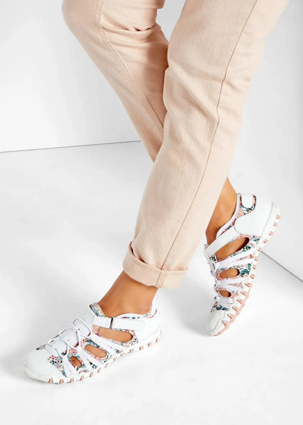 Discount Slipper mit Profilsohle Damen Slipper & Halbschuhe|Sommerschuhe