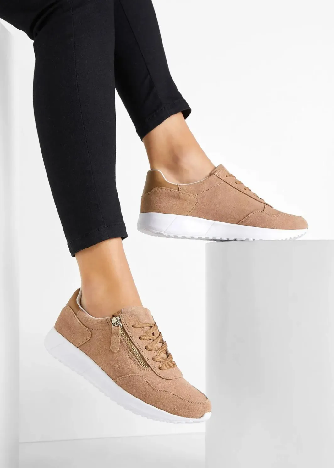 Hot Sneaker aus Veloursleder Damen Sneaker