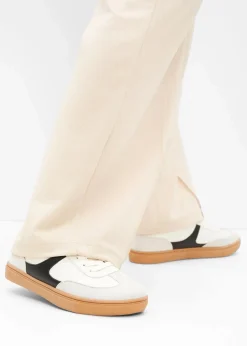 New Sneaker im Retrolook Damen Sneaker