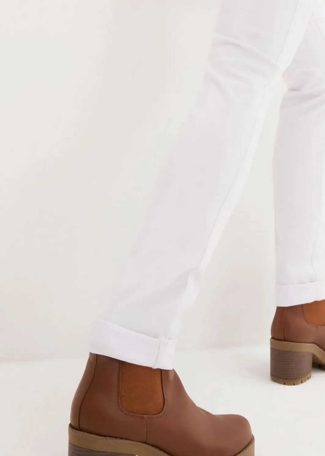 Damen bonprix Jeans|Kurzgrößen|Straight Jeans Mid Waist, Stretch