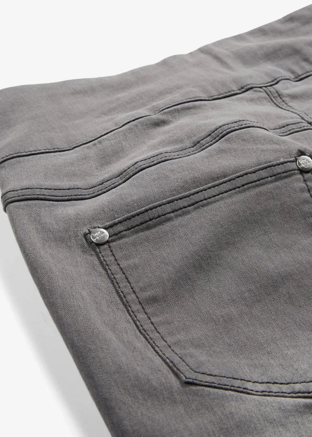 Damen bonprix Kurzgrößen|Bekleidung·Shirts & Tops|Straight-Jeans Mid Waist, Super Stretch mit Bequembund