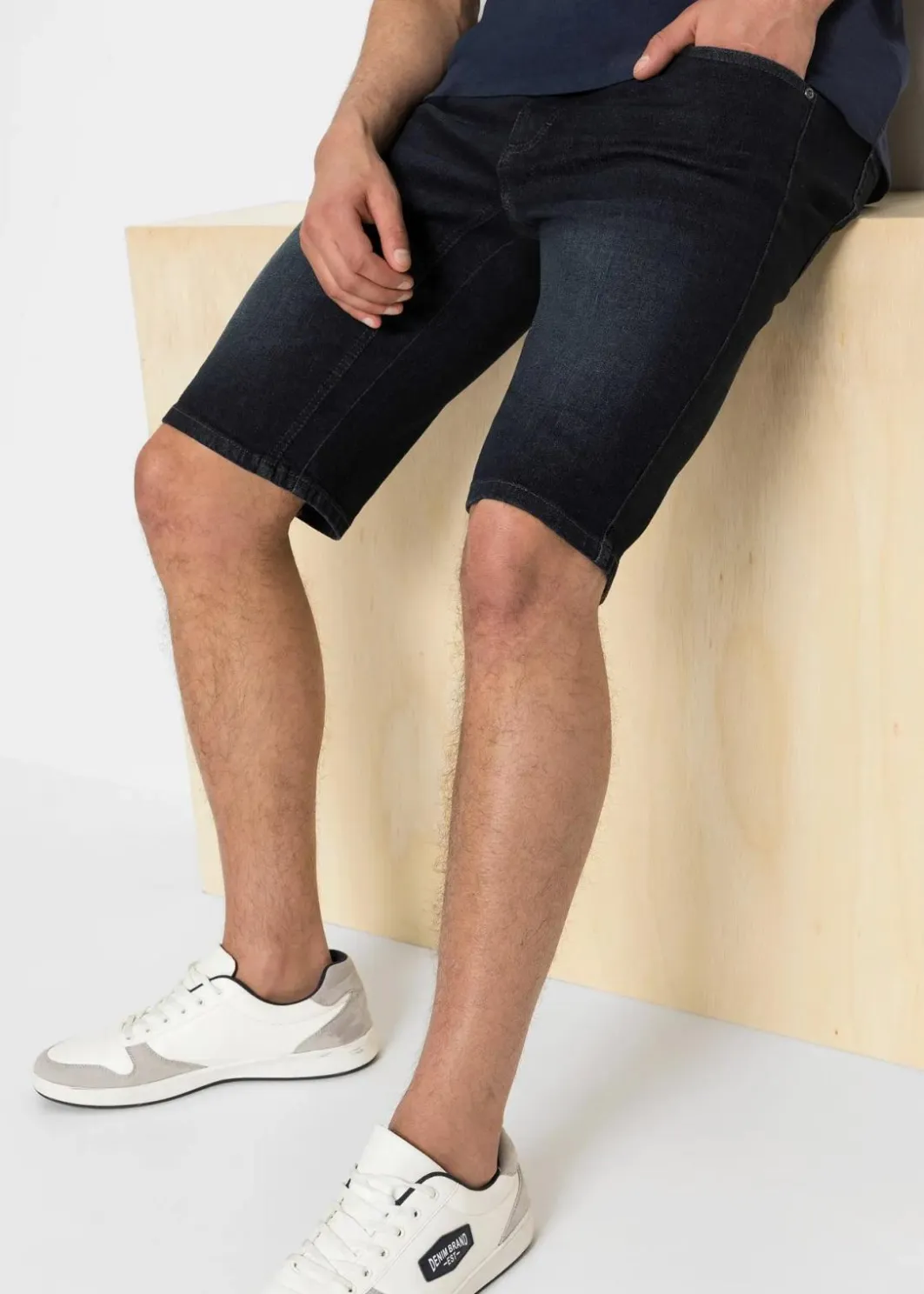 Sale Stretch-Jeans-Bermuda mit verstärktem Schritt, Regular Fit Herren Jeans|Shorts