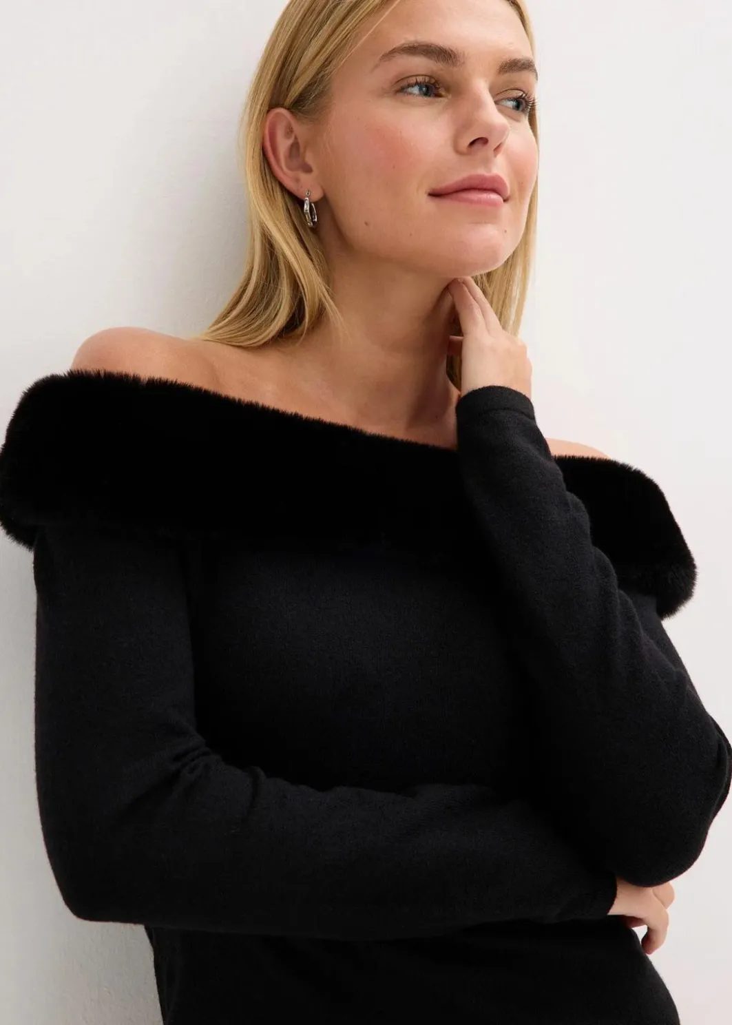 Outlet Strickkleid mit Fellimitat-Besatz Damen Bekleidung·Umstandsmode|Bekleidung·Pullover & Strickjacken