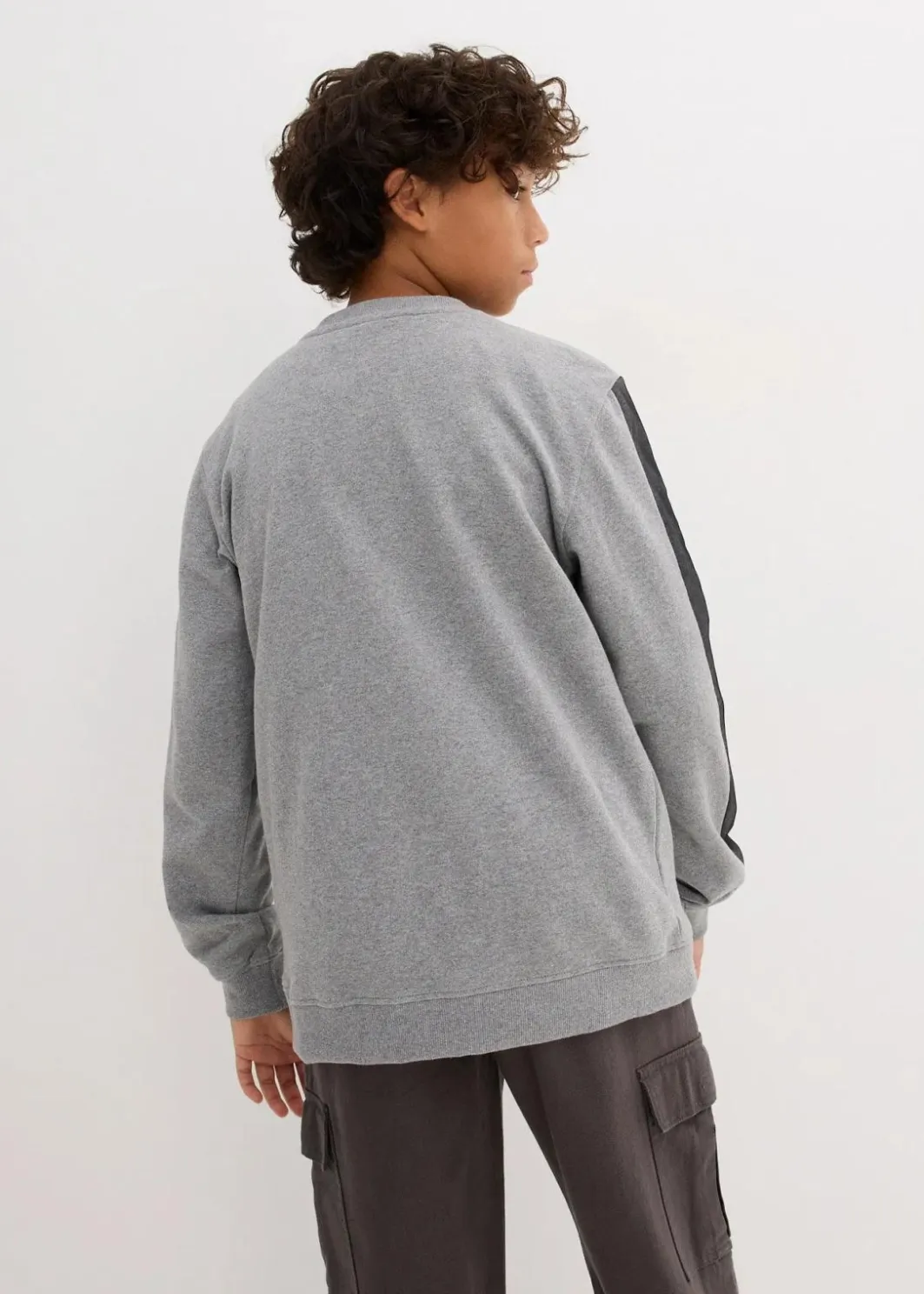 Kinder bonprix Jungen 9-16 Jahre·Sweat & Strick|Jungen 2-8 Jahre·Nachhaltigere Materialien|Sweatshirt aus weichem Baumwoll-Mix
