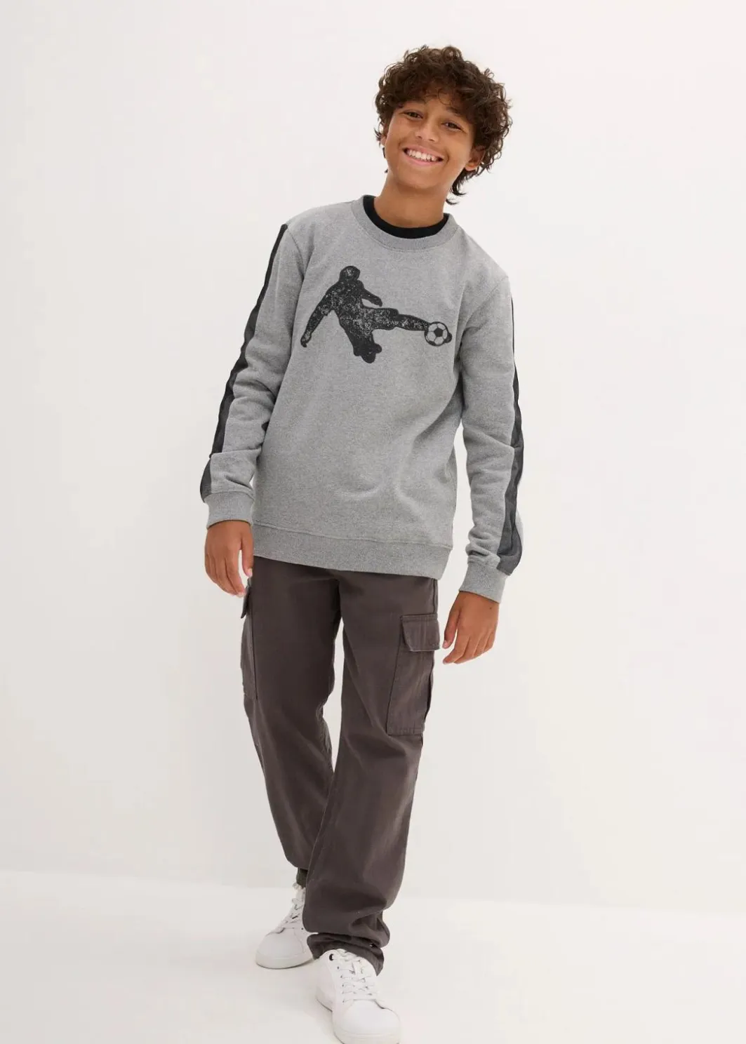 Kinder bonprix Jungen 9-16 Jahre·Sweat & Strick|Jungen 2-8 Jahre·Nachhaltigere Materialien|Sweatshirt aus weichem Baumwoll-Mix