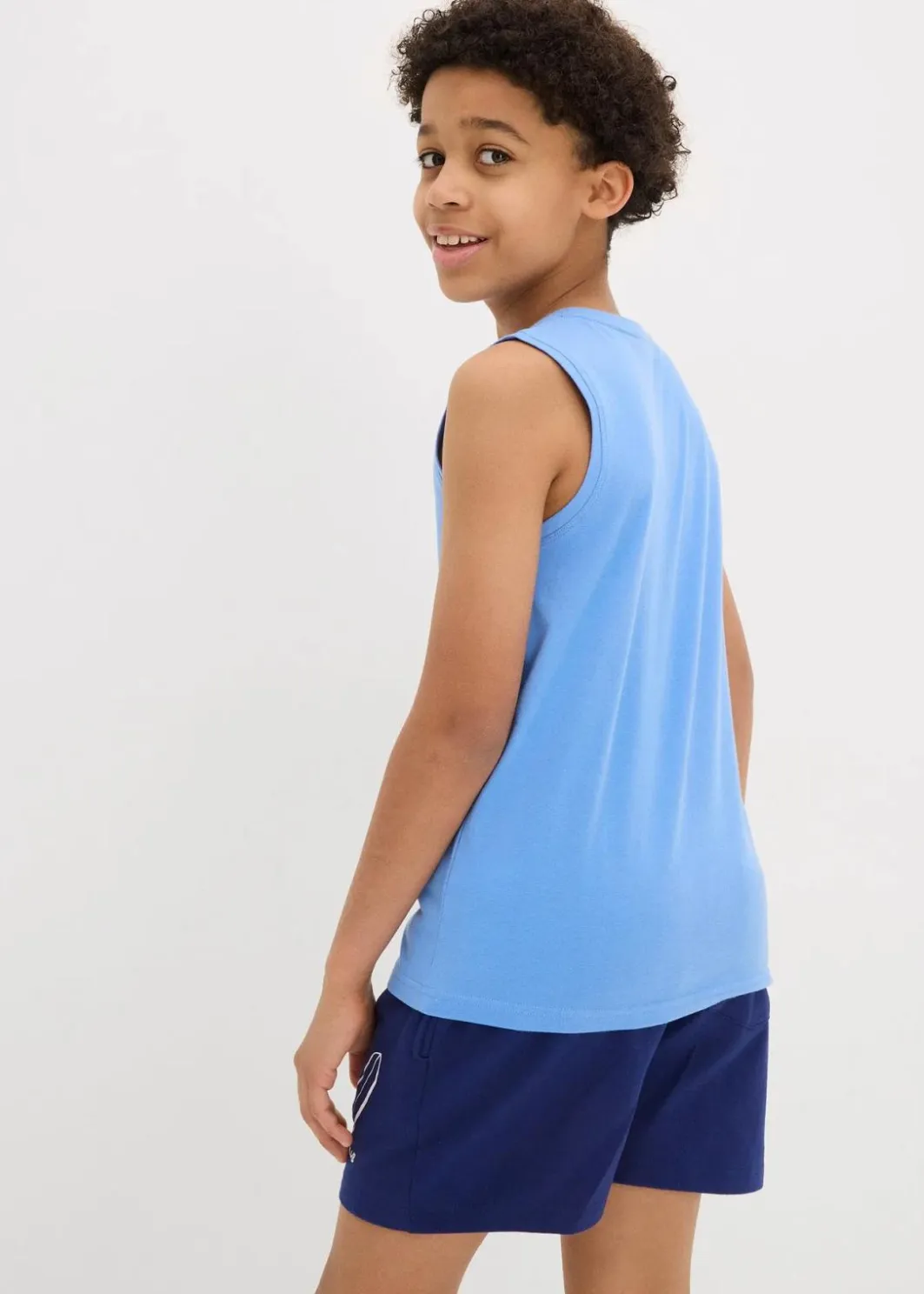 Kinder bonprix Jungen 9-16 Jahre·Shirts|Jungen 2-8 Jahre·Nachhaltigere Materialien|Tanktop (5er Pack) mit Bio Baumwolle