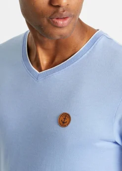 Sale T-Shirt mit V-Ausschnitt in Doppeloptik Herren Shirts & Polos