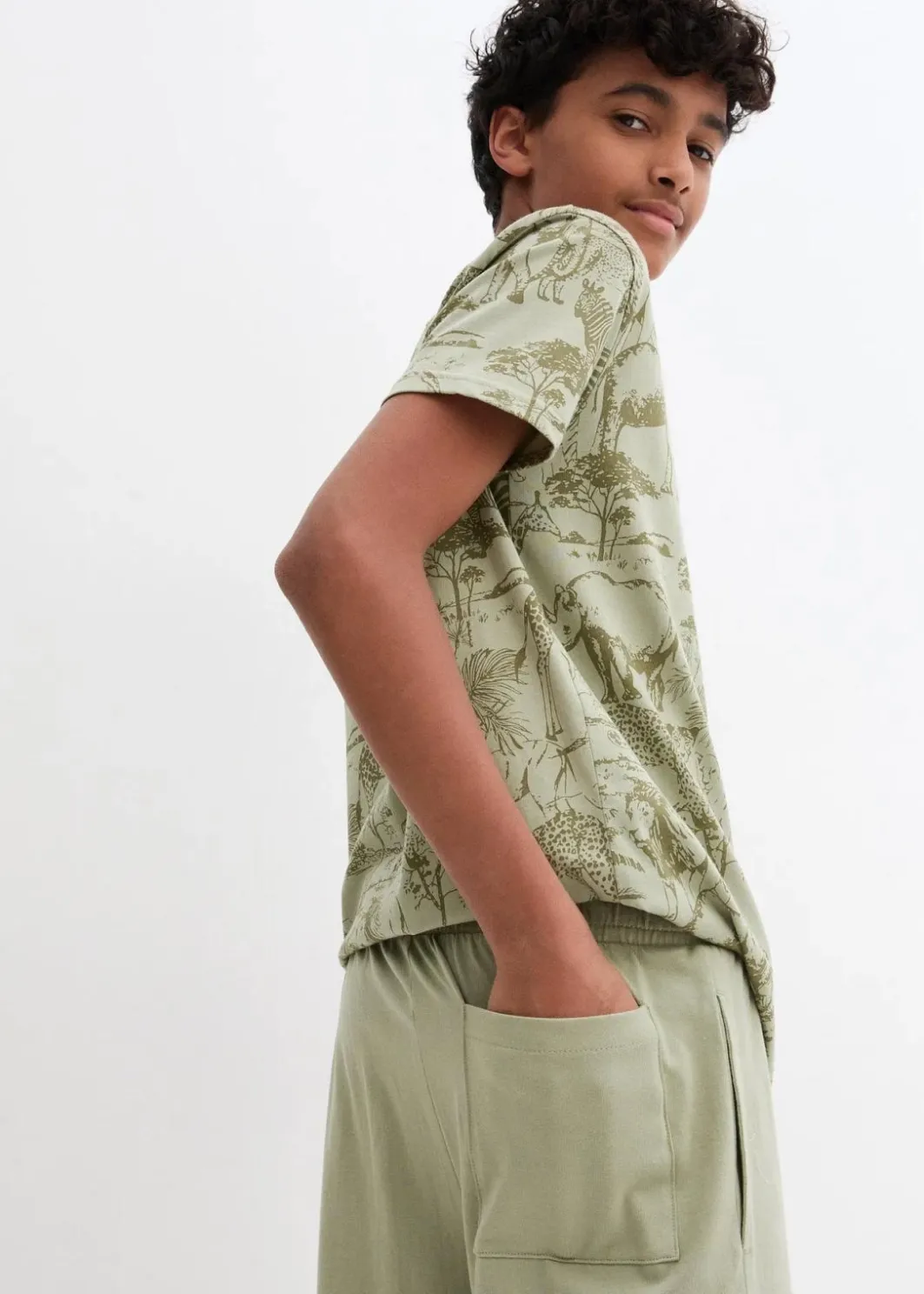 Online T-Shirt und Bermuda aus Bio Baumwolle (2-tlg.Set) Kinder Jungen 2-8 Jahre·Shorts|Jungen 2-8 Jahre·Nachhaltigere Materialien