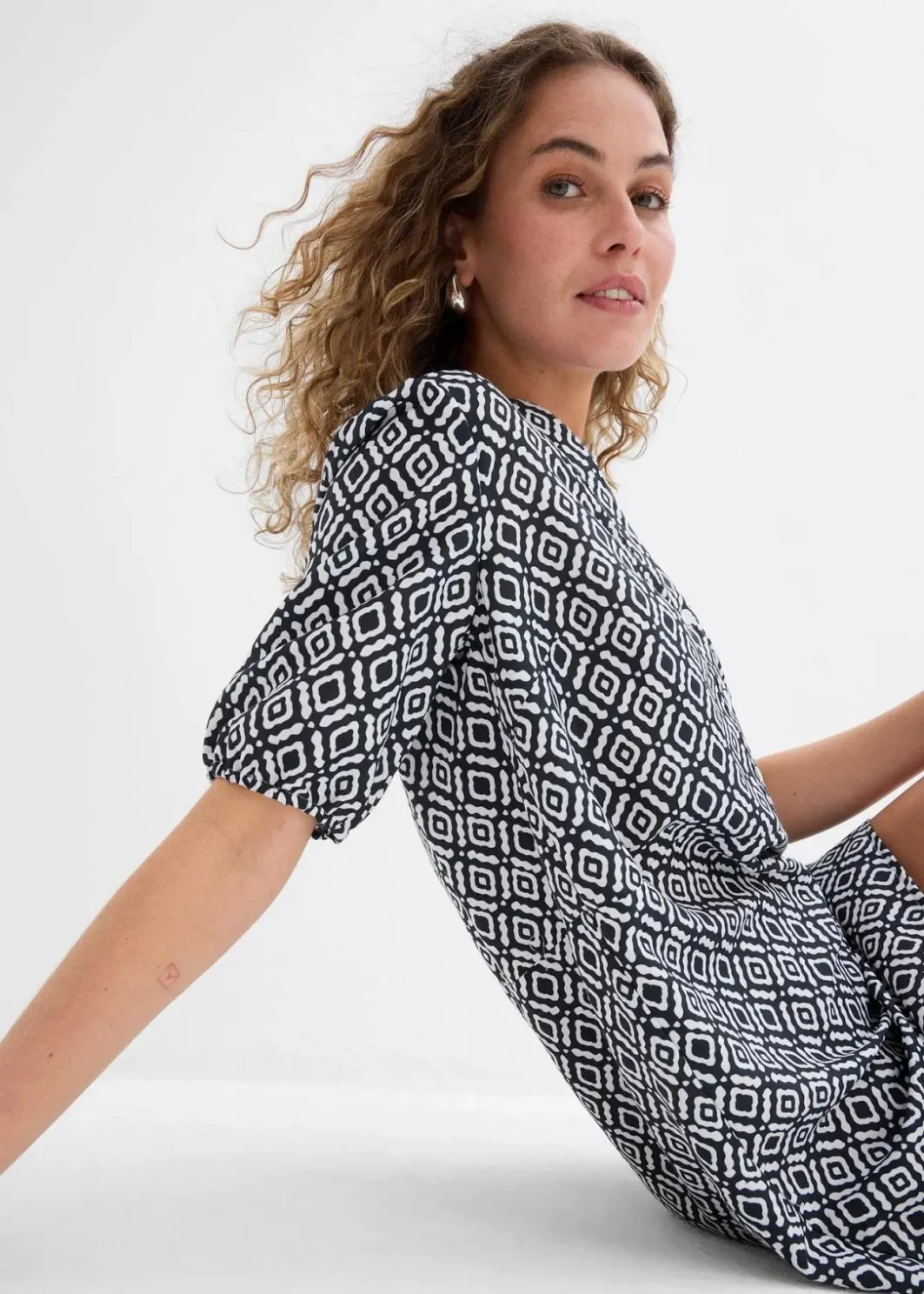 Damen bonprix Kleider|Bekleidung·Pullover & Strickjacken|Tunika-Kleid aus fließender Viskose