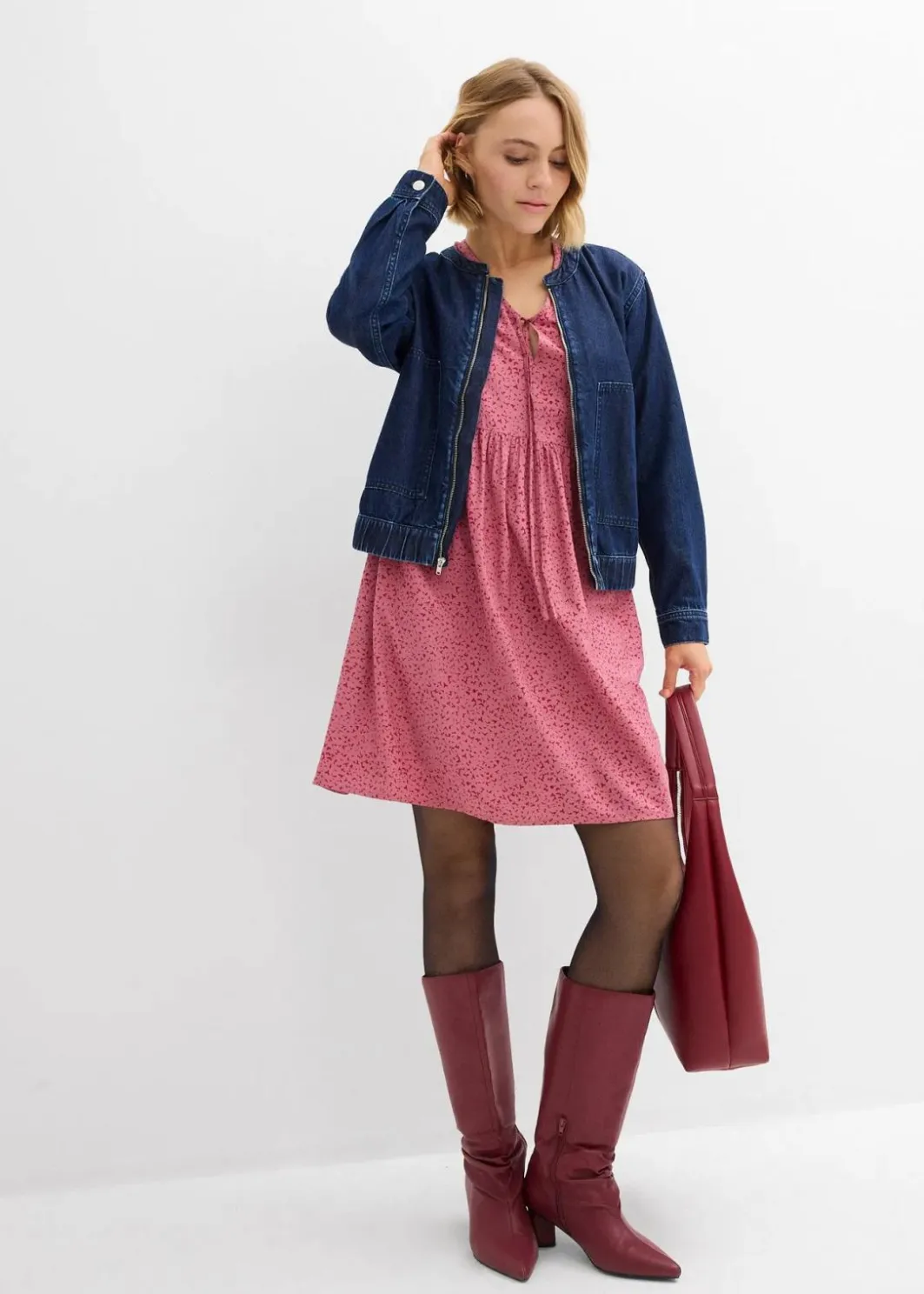 Tunika-Kleid aus fließender Vikose Damen Bekleidung·Pullover & Strickjacken|Kleider