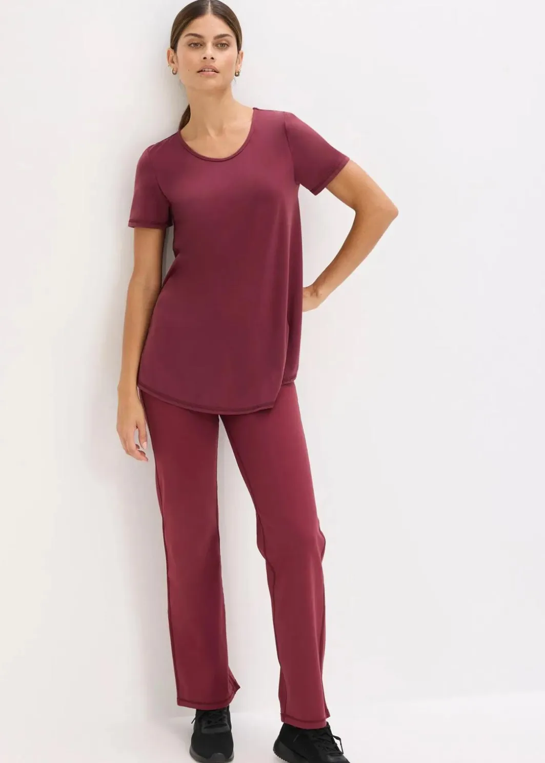 Outlet Ultrasoftes Funktionsshirt mit Mesheinsatz, schnelltrocknend Damen Bekleidung·Sweat|Nachhaltigere Materialien