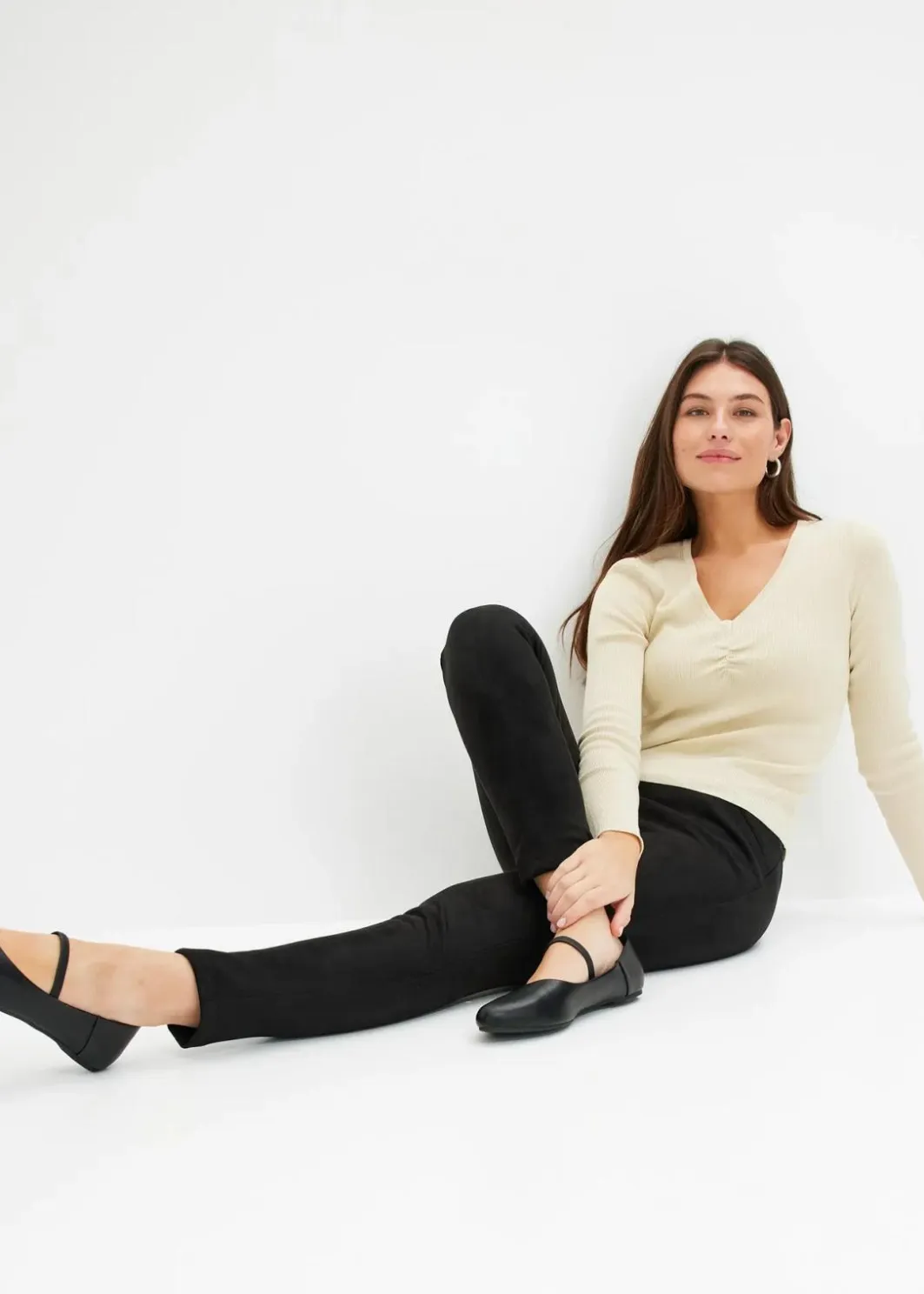 Damen bonprix Hosen|Bekleidung·Kleider|Velourlederimitat-Hose mit Bequembund