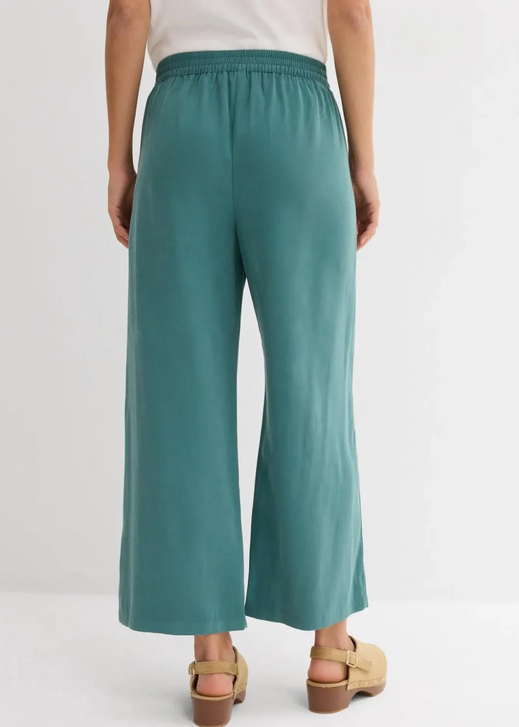 Outlet Verkürzte Hose aus weichem Viskose-Mix Damen Hosen|Bekleidung·Kleider