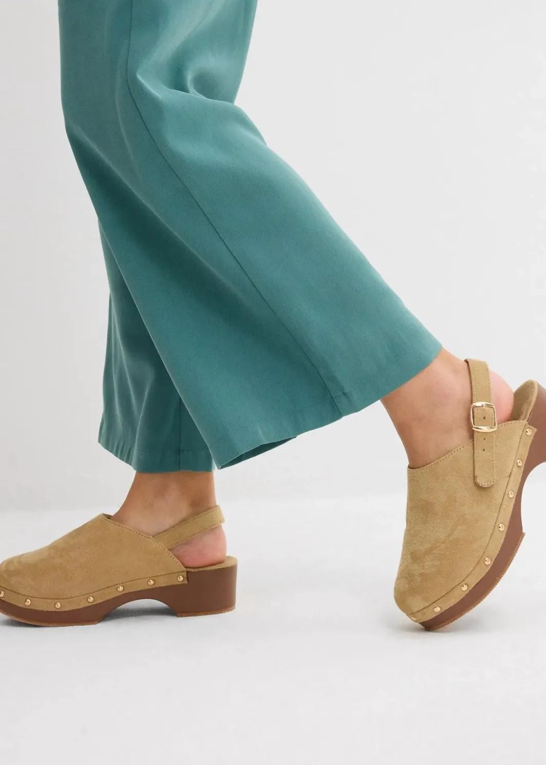 Outlet Verkürzte Hose aus weichem Viskose-Mix Damen Hosen|Bekleidung·Kleider