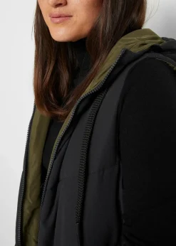 Damen bonprix Bekleidung·Hosen|Jacken & Mäntel|Wende-Steppweste aus recyceltem Polyester mit Kapuze