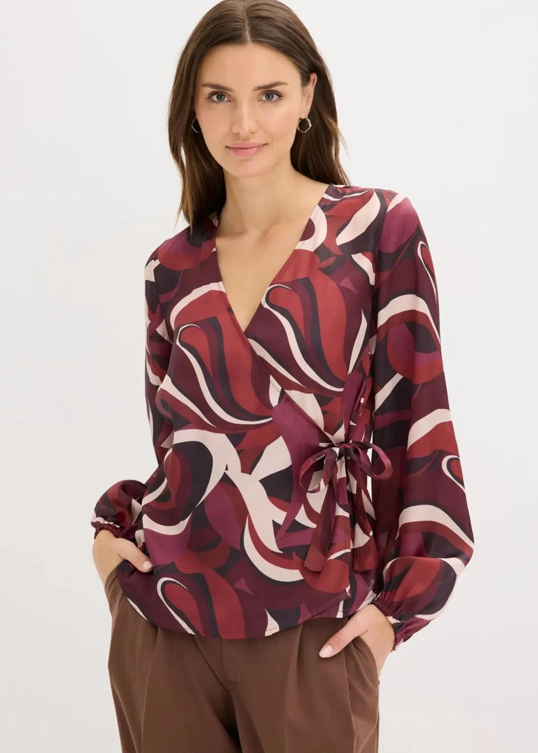 Hot Wickelbluse aus fließendem Satin Damen Bekleidung·Jacken & Mäntel|Blusen & Tuniken
