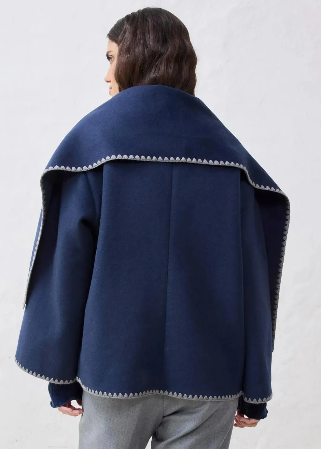 Damen bonprix Bekleidung·Hosen|Jacken & Mäntel|Wolljacke mit Zierstickerei (2tlg. Set mit Schal)